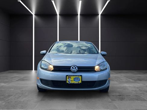Used 2013 Volkswagen Golf 4-Door FWD image 2