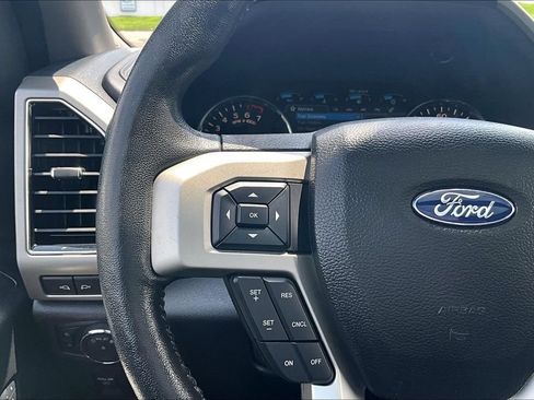 Used 2018 Ford F150 Lariat w/ Equipment Group 502A Luxury AWD/4WD image 19