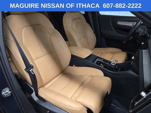 Used 2021 Volvo XC40 T5 Inscription w/ Climate Package AWD/4WD image 15