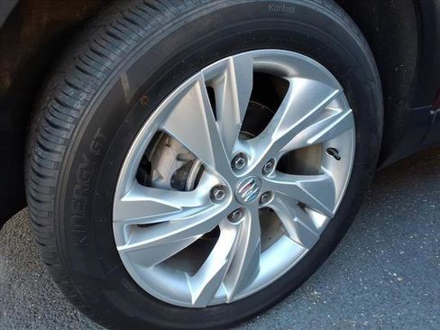 Certified 2024 Buick Encore GX Preferred w/ Comfort Package image 10