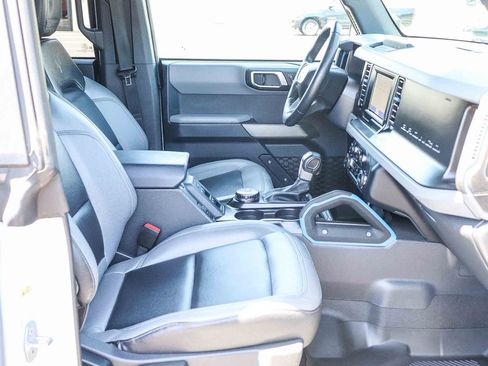 Used 2023 Ford Bronco Black Diamond AWD/4WD image 20