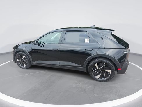New 2026 Hyundai Ioniq 5 SEL RWD image 4