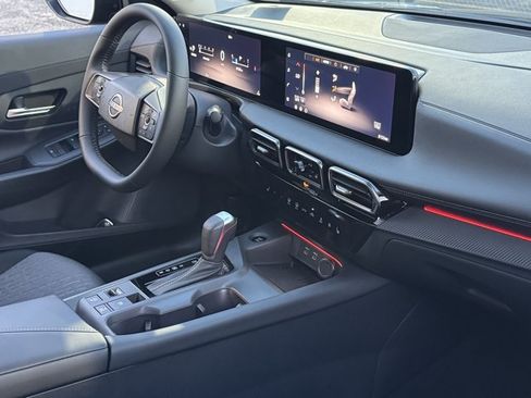New 2026 Nissan Sentra SV w/ SV Convenience Package FWD image 9