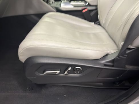 Used 2022 Acura MDX w/ Technology Package FWD image 10