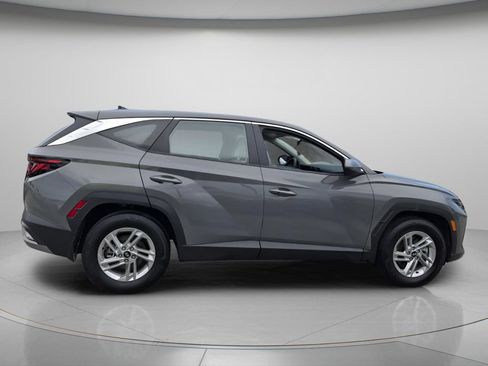 Certified 2026 Hyundai Tucson SE FWD image 4