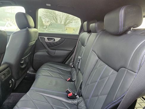 Used 2016 INFINITI QX70 Base w/ Premium Package image 22