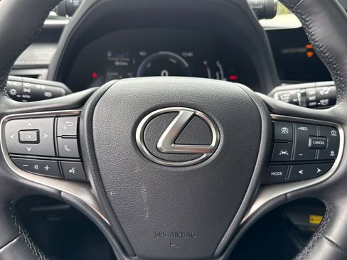 Certified 2025 Lexus UX 300h FWD w/ Accessory Package (Z2) image 16