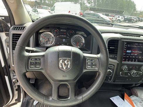 Used 2020 RAM 1500 Tradesman w/ Tradesman SXT Package image 26