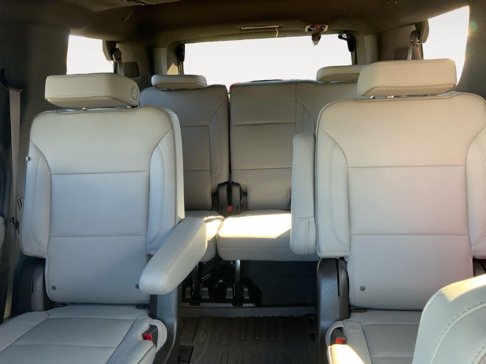 Certified 2023 GMC Yukon SLT w/ SLT Luxury Package AWD/4WD image 13