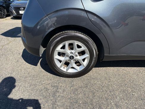 Used 2025 Kia Soul LX w/ LX Technology Package image 27