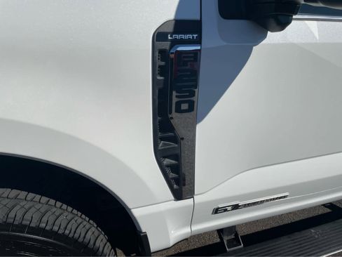 Used 2024 Ford F250 Lariat w/ Lariat Ultimate Package image 10