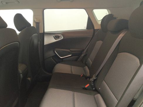 Used 2024 Kia Soul LX w/ Option Group 015 image 18