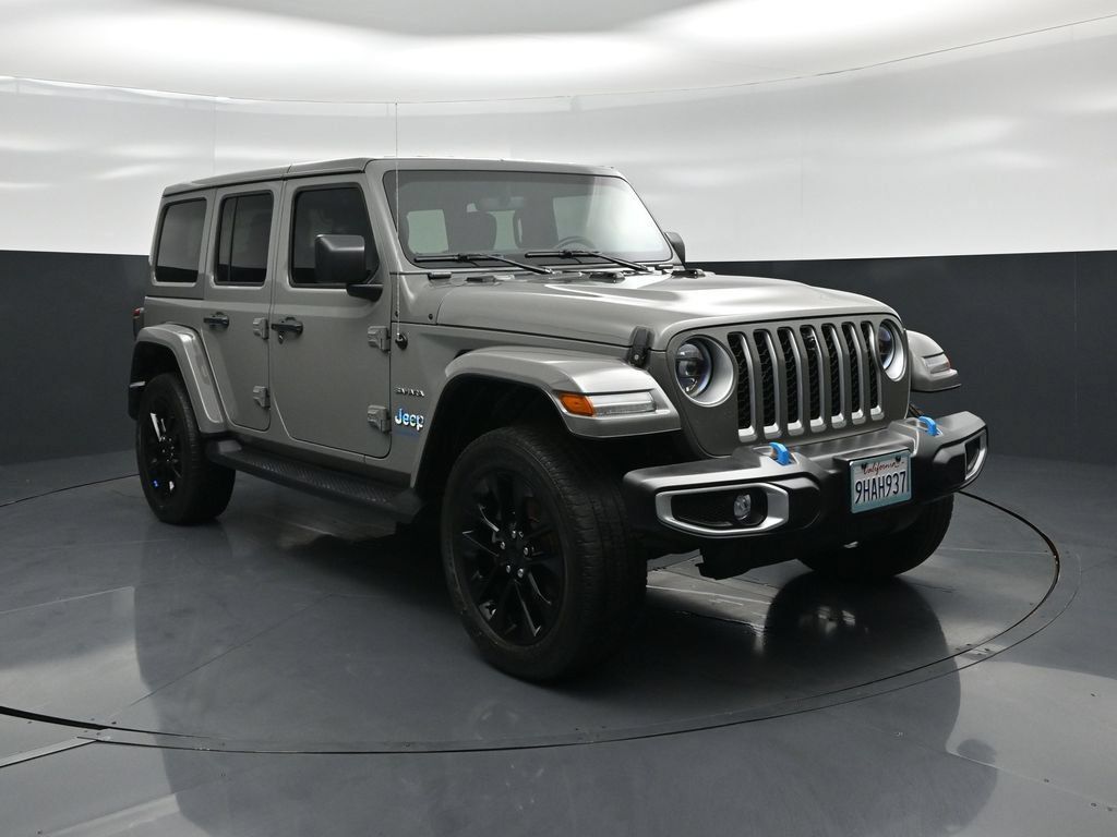 Used 2023 Jeep Wrangler Unlimited Sahara w/ Cold Weather Group AWD/4WD image 55