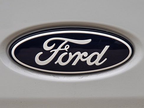 New 2026 Ford Transit 250 148 Medium Roof w/ Load Area Protection Package image 14