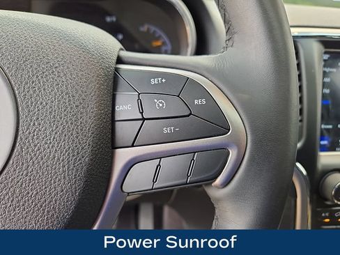 Used 2018 Jeep Grand Cherokee Altitude AWD/4WD image 8