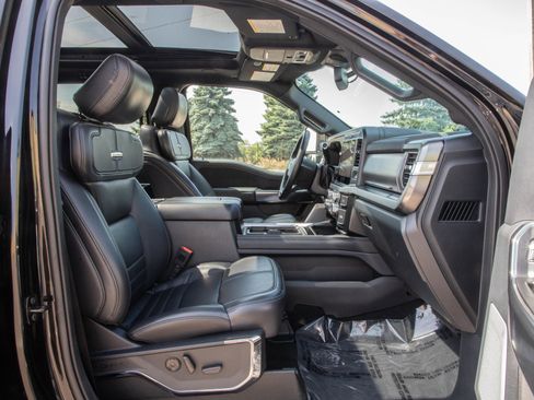 Used 2025 Ford F350 Platinum AWD/4WD image 11