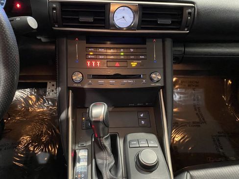 Used 2019 Lexus IS 300 F Sport w/ F Sport Package image 15