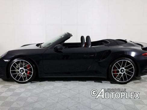 Used 2018 Porsche 911 Turbo image 9