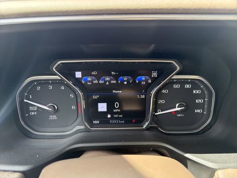 Used 2021 GMC Yukon Denali w/ Denali Premium Package AWD/4WD image 24
