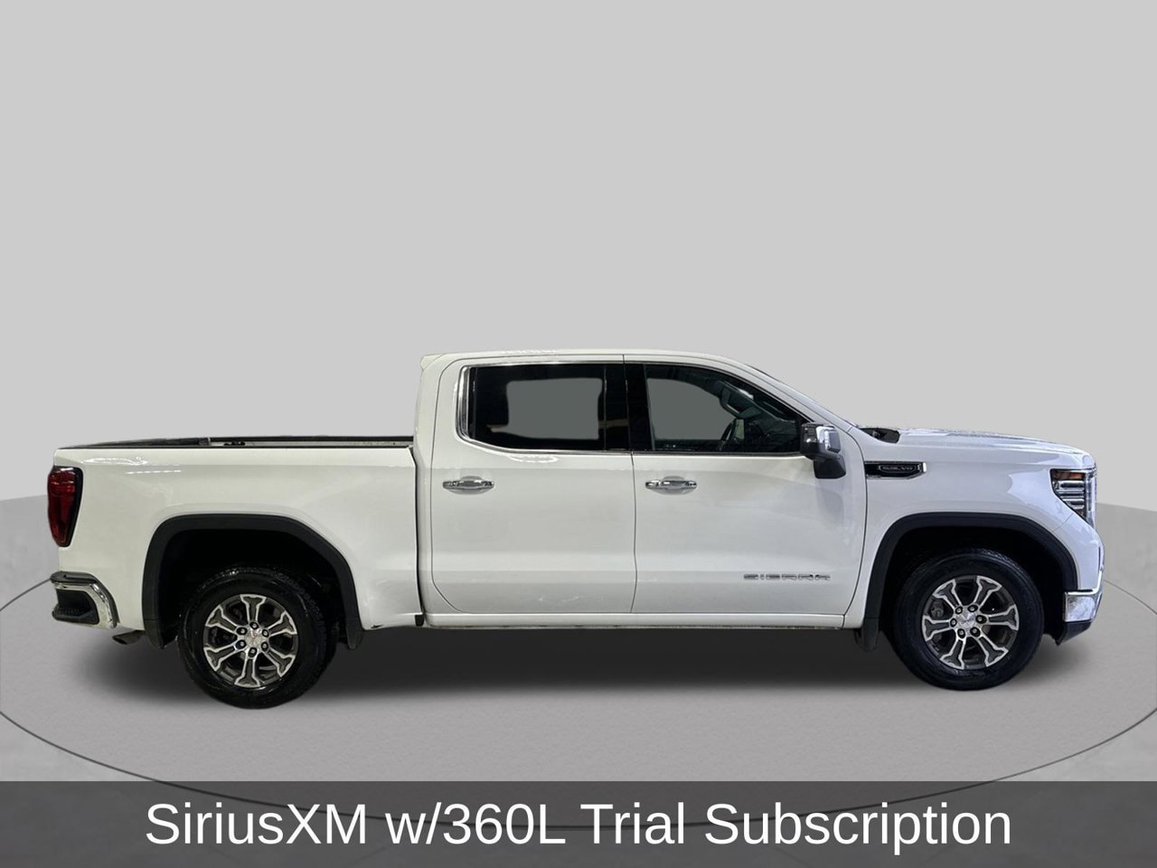 Used 2025 GMC Sierra 1500 SLT RWD image 6