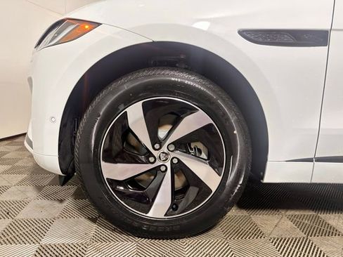 New 2026 Jaguar F-PACE R-Dynamic S image 10