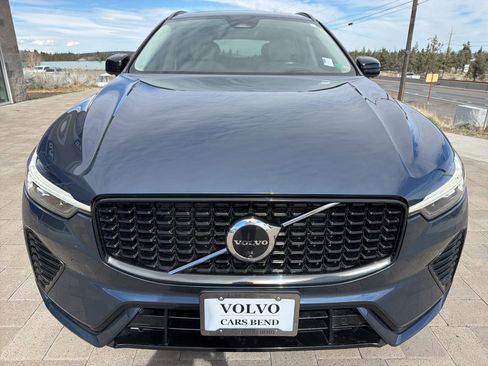 Used 2024 Volvo XC60 B5 Ultimate w/ Protection Package Premier image 2
