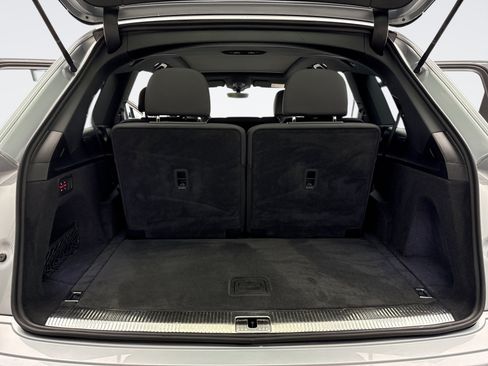 Used 2025 Audi Q7 3.0T Premium Plus AWD/4WD image 24