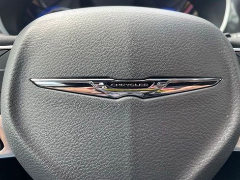 New 2026 Chrysler Pacifica Select FWD image 18