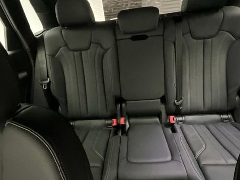 Used 2024 Audi Q5 2.0T Premium w/ Summer of Audi Package AWD/4WD image 10