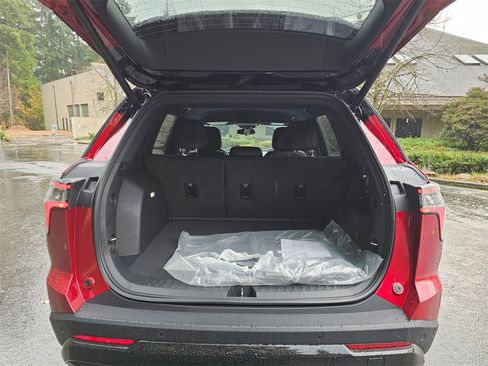 New 2026 Chevrolet Equinox RS image 16