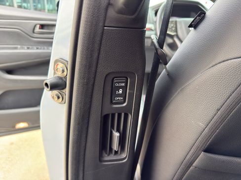 Used 2024 Honda Odyssey Sport image 15