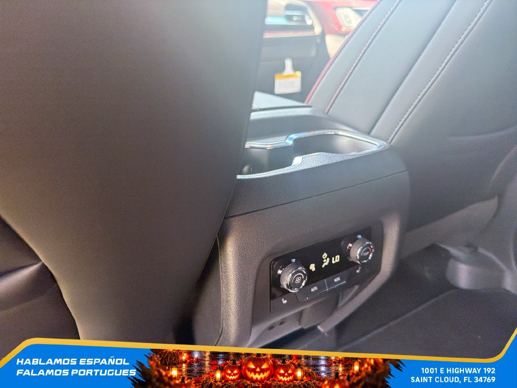 New 2027 Chevrolet Traverse RS FWD image 28