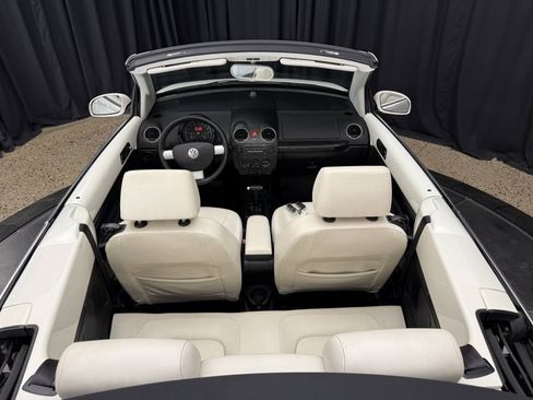 Used 2007 Volkswagen Beetle Triple White Edition FWD image 22