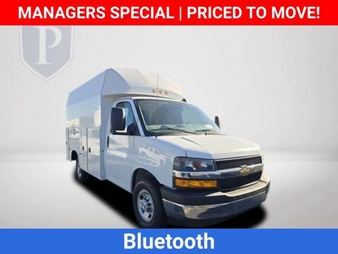 New 2025 Chevrolet Express 3500 w/ Power Convenience Package RWD image 2