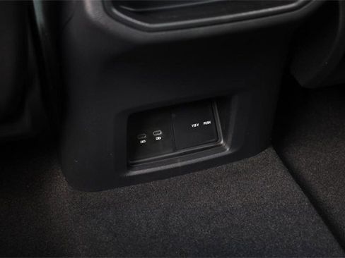 New 2026 Volkswagen Atlas Cross Sport SE image 23