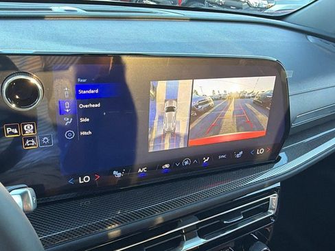 New 2027 Chevrolet Traverse Z71 w/ Driver Confidence Package AWD/4WD image 27