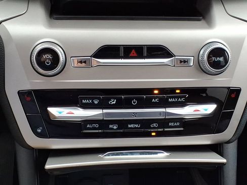 Used 2023 Ford Explorer XLT w/ Equipment Group 202A image 17