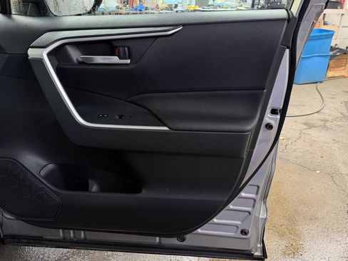 Used 2019 Toyota RAV4 XLE image 28