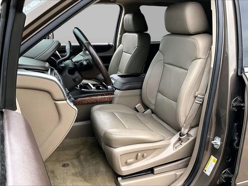 Used 2015 Chevrolet Suburban LTZ AWD/4WD image 8