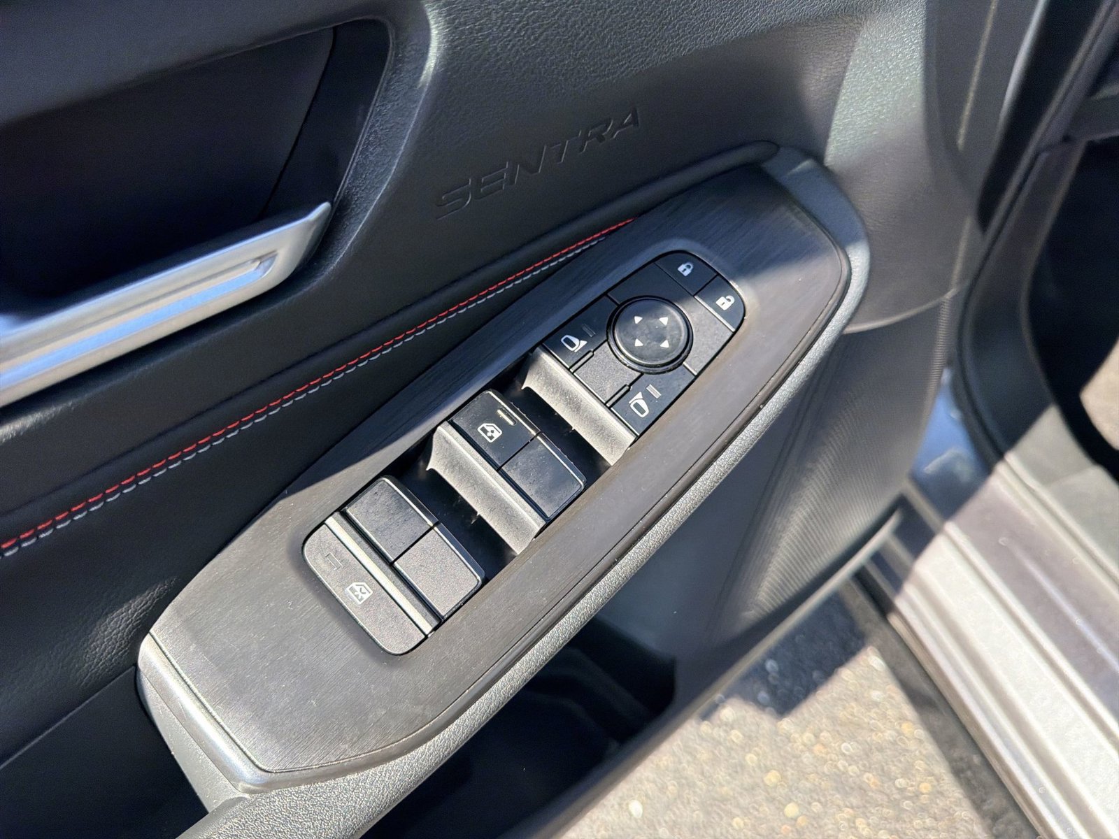 Used 2026 Nissan Sentra SR w/ Floor Mat Package FWD image 14
