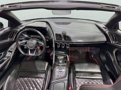 Used 2017 Audi R8 V10 w/ Carbon Exterior Package AWD/4WD image 40