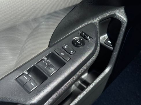 Used 2019 Honda Civic LX image 31