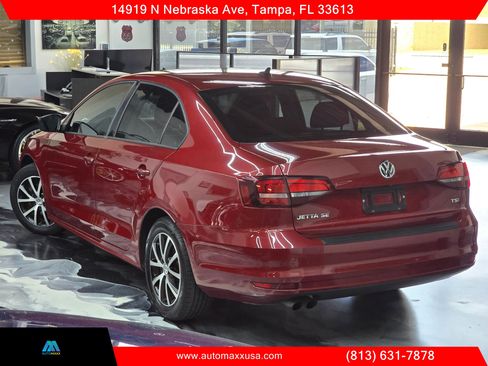 Used 2016 Volkswagen Jetta SE FWD image 34