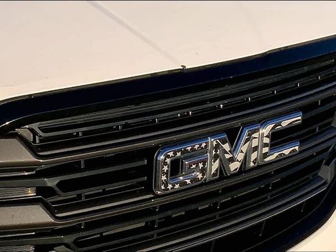 Used 2021 GMC Terrain SLT w/ Infotainment Package II image 30