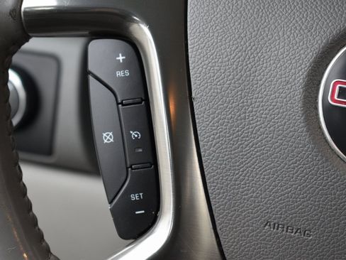 Used 2007 GMC Yukon SLT w/ SLT Preferred Equipment Group image 7