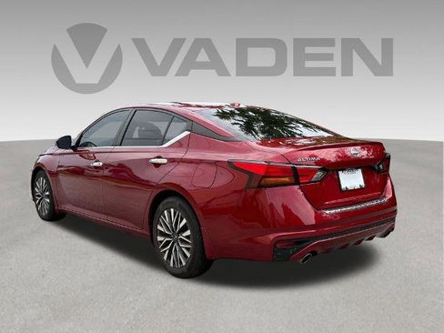 Certified 2023 Nissan Altima 2.5 SV w/ SV Premium Package FWD image 19