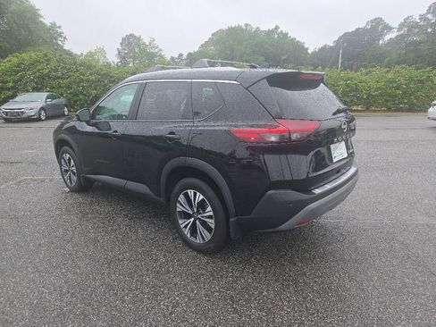 Used 2023 Nissan Rogue SV w/ SV Premium Package AWD/4WD image 3