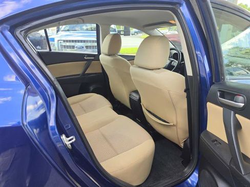 Used 2012 MAZDA MAZDA3 i Touring FWD image 13