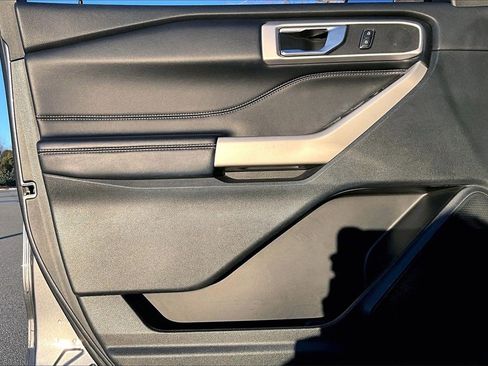 Used 2021 Ford Explorer XLT w/ Class III Trailer Tow Package image 26