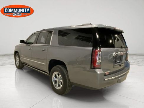 Used 2020 GMC Yukon XL Denali w/ Denali Ultimate Package AWD/4WD image 4
